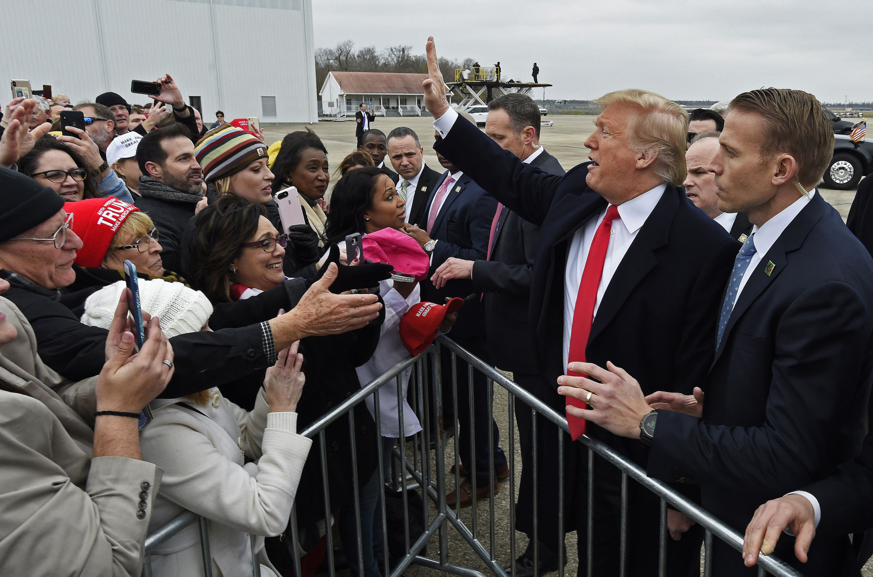 NO.trump.011519.100.JPG